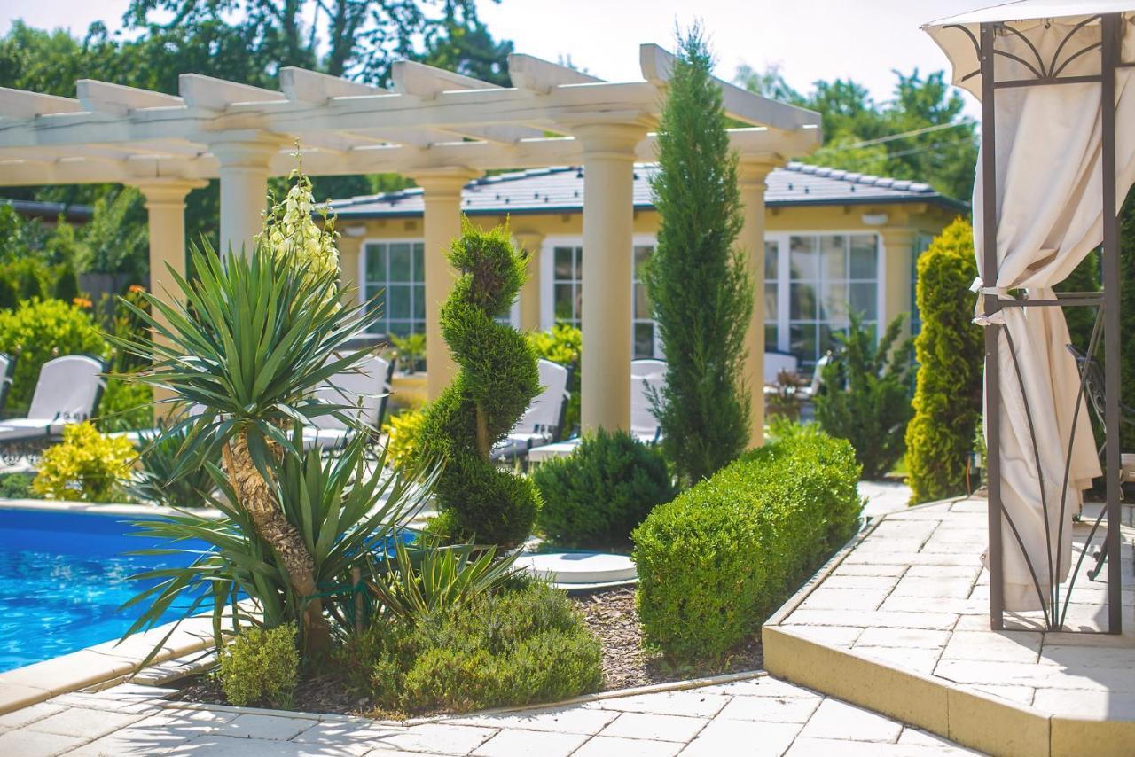 Luxury-Villas Sopron Esterno foto