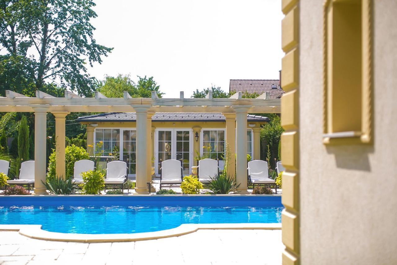 Luxury-Villas Sopron Esterno foto